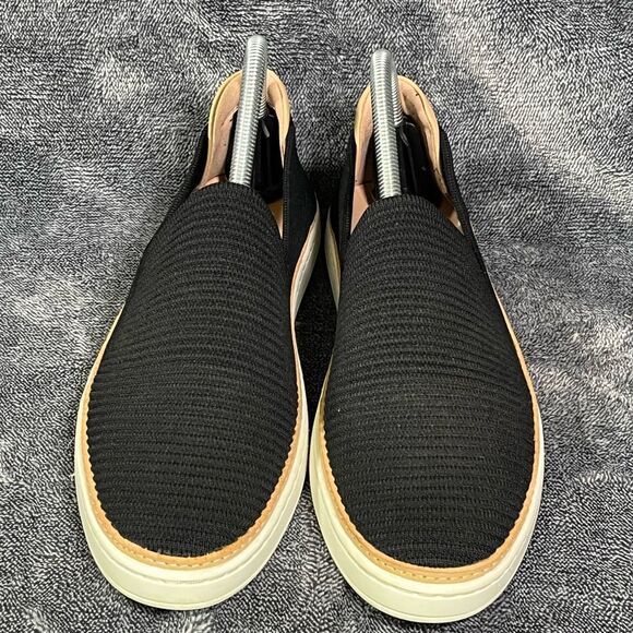 UGG Solid Black Fabric W/ Leather Trim Slip On Casual Shoes US Size 9 - Picture 2 of 8